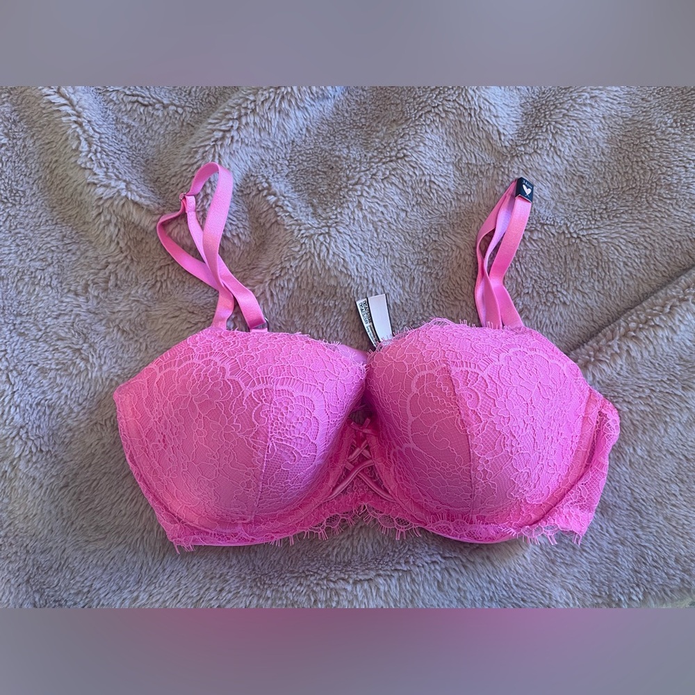 NWT Victoria’s Secret Dream Angel Lined Demi Bra 34DD 🩷